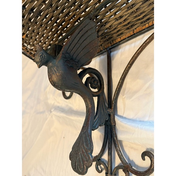 Vintage IRON and WICKER wall scounce shelf - Picture 10 of 15